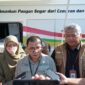Direktur Pengawasan Penerapan Standar Keamanan Pangan Bapanas Anas Yalitoba di Pasar Suryakencana, Bogor. (Dok. Tim Komunikasi Bapanas)