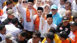 Ridwan Kamil dan Suswono saat mendaftar ke KPU DKI Jakarta (Dok harianjayakarta/Edi Prayitno)