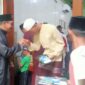 Pembagian Nasi Box Jumat Berkah di RW 03 Palmerah (Dok Harianjayakarta/Edi Prayitno)