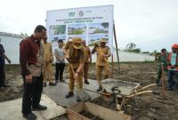 Peletakan batu pertama Pembangunan alun alun di Kecamatan Percut Sei Tuan, Deli Serdang Sumatera Utara, dilakukan secara langsung oleh Bupati Deli Serdang, dr. H. Asri Ludin Tambunan, M.Ked., Sp.PD, didampingi Wakil Bupati Lom Lom Suwondo, S.S., serta manajemen Musim Mas, pada 16 Desember 2025.